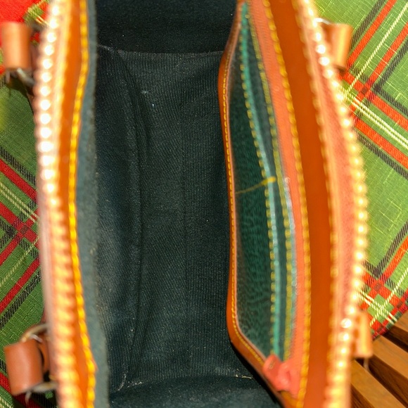 Dooney & Bourke Green and Tan Shoulder Bag - Picture 7 of 9